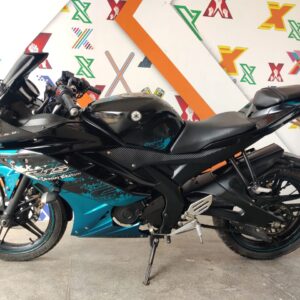 Yamaha R15 V2