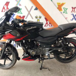Bajaj Pulsar 220 F